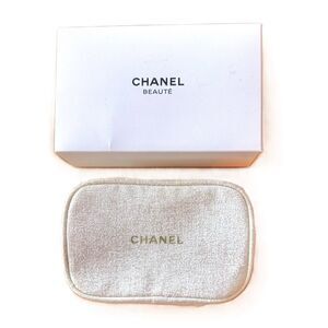 Chanel Beaute 2023 Limited Edition Holiday Makeup Zipper Pouch W Box - New